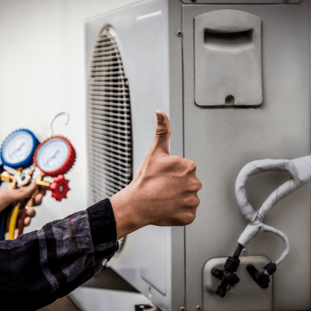 Air conditioning unit with pressure gauges